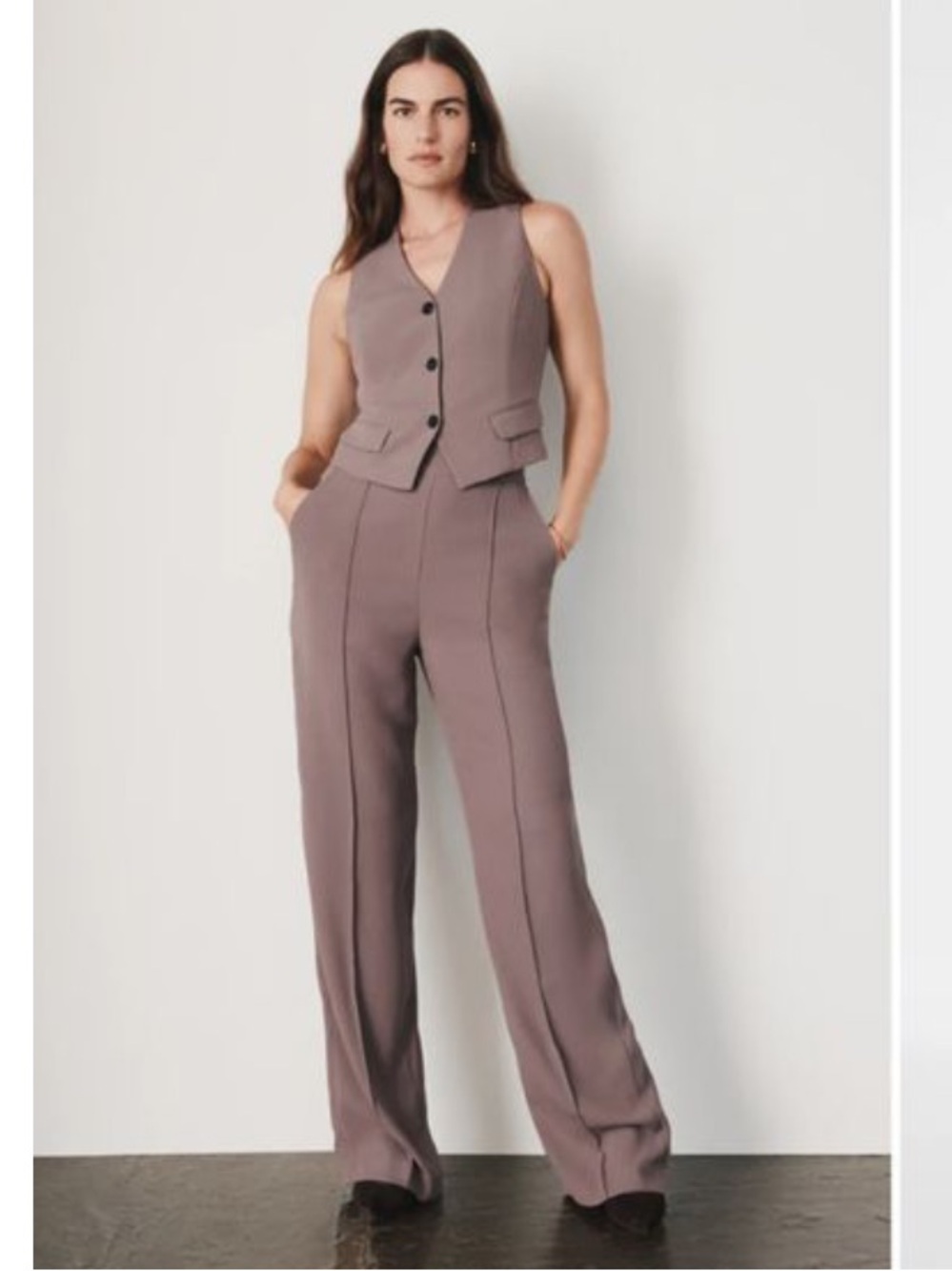 SPANX Carefree Crepe Straight leg Trousers Smoke Size Large Pull on pants